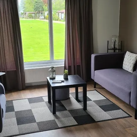 Holiday 374 * Hensbroek